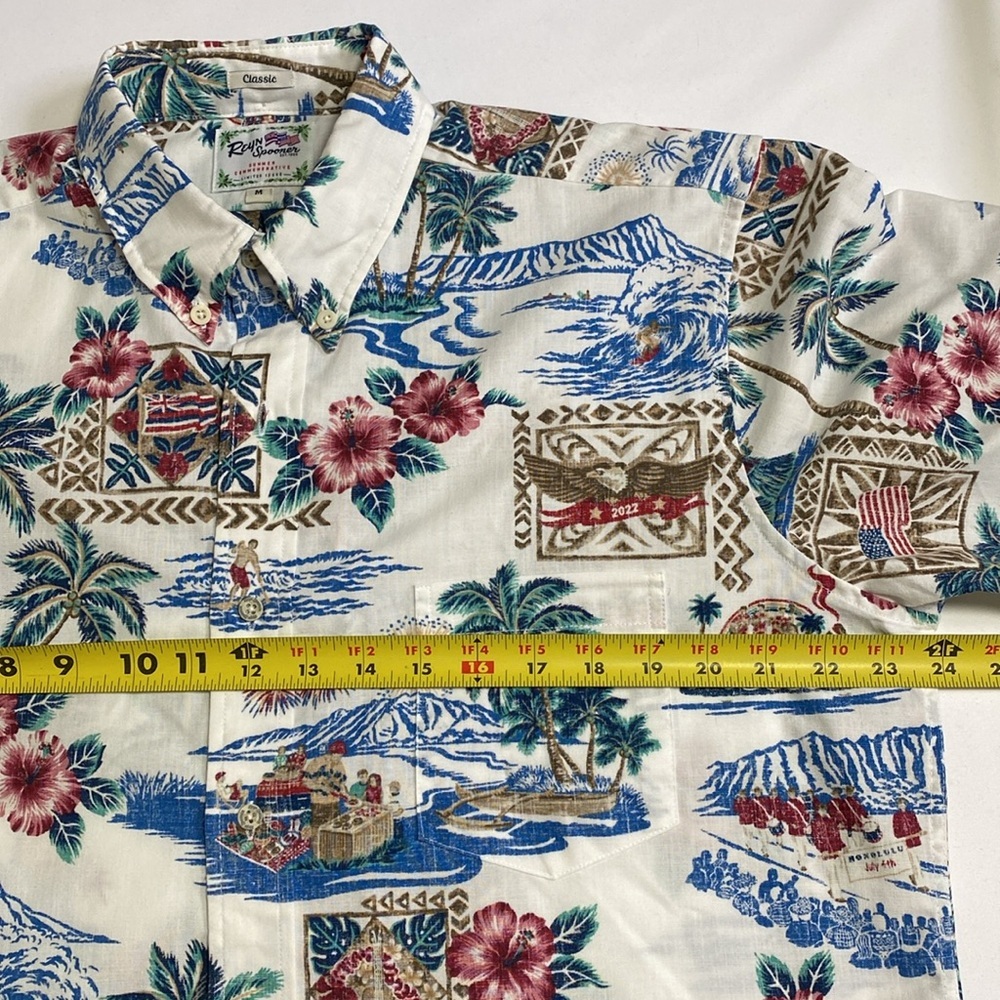 Reyn Spooner Hawaiian Shirt Summer
Commemorative 22 Natural Button Down Medium - Picture 8 of 12